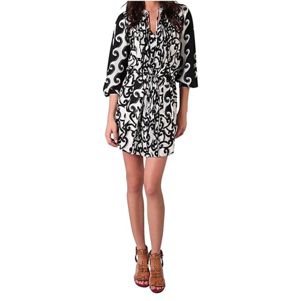 Diane von Furstenberg ‘Broken Waves’ Silk Dress